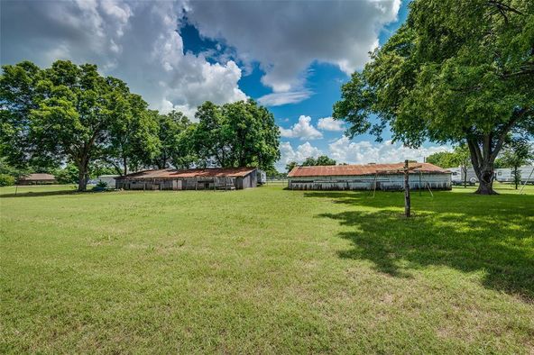 3304 N Highway 77, Waxahachie, TX 75165